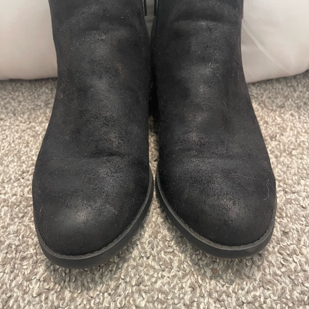 Perfect ankle boot🖤 - Picture 3 of 4